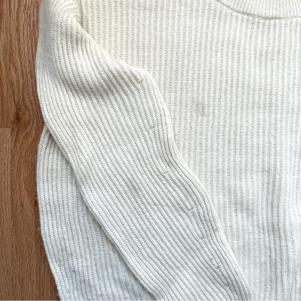 Everlane Ribbed Cashmere Crew Sweater in Ivory - Picture 4 of 7